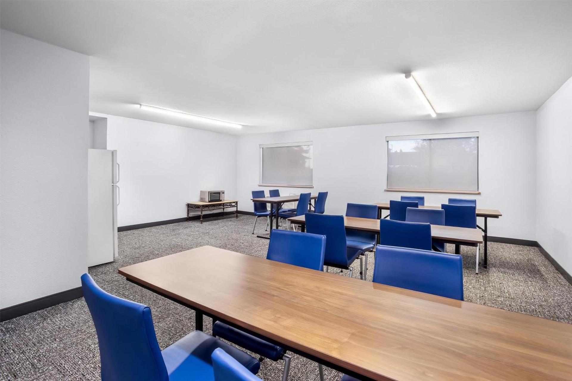 Meeting/conference room