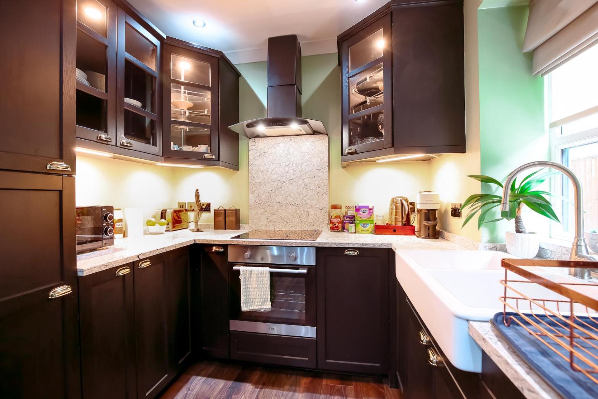 Kitchen or kitchenette