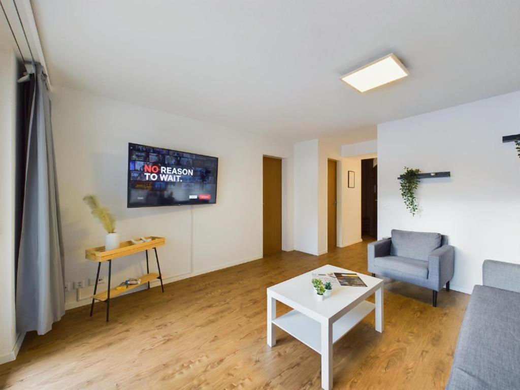 Alpine Retreat 4 Person Apartment near Zermatt with parking!