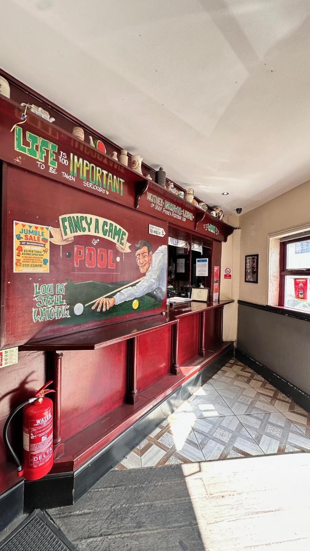 Shanahans B&B with Sports Bar