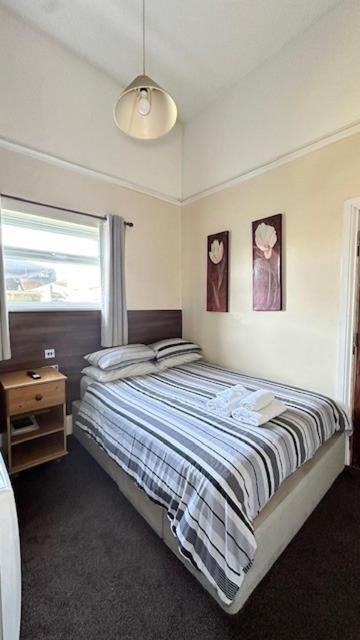 Shanahans B&B with Sports Bar