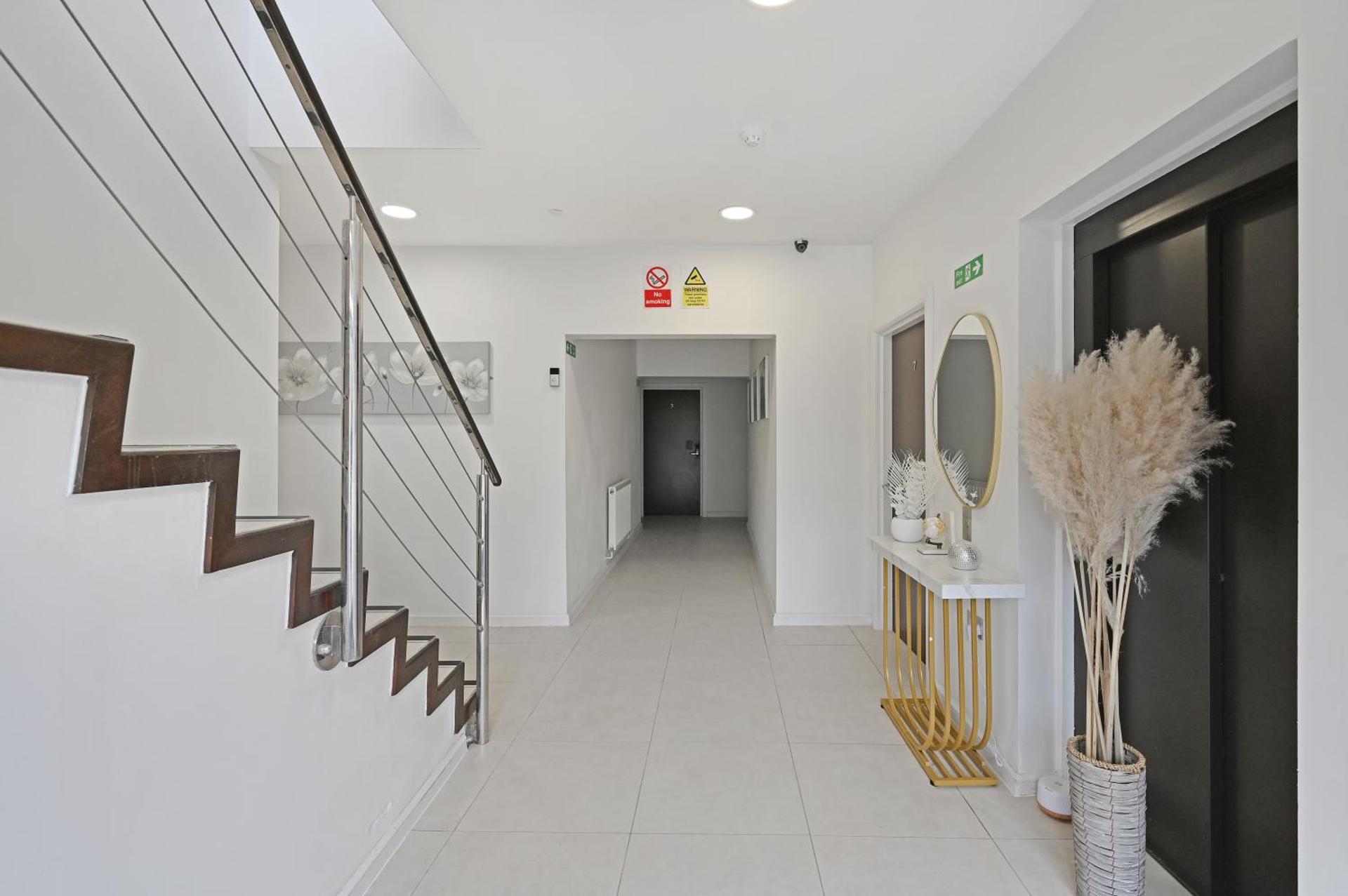 Communal lounge/ TV room