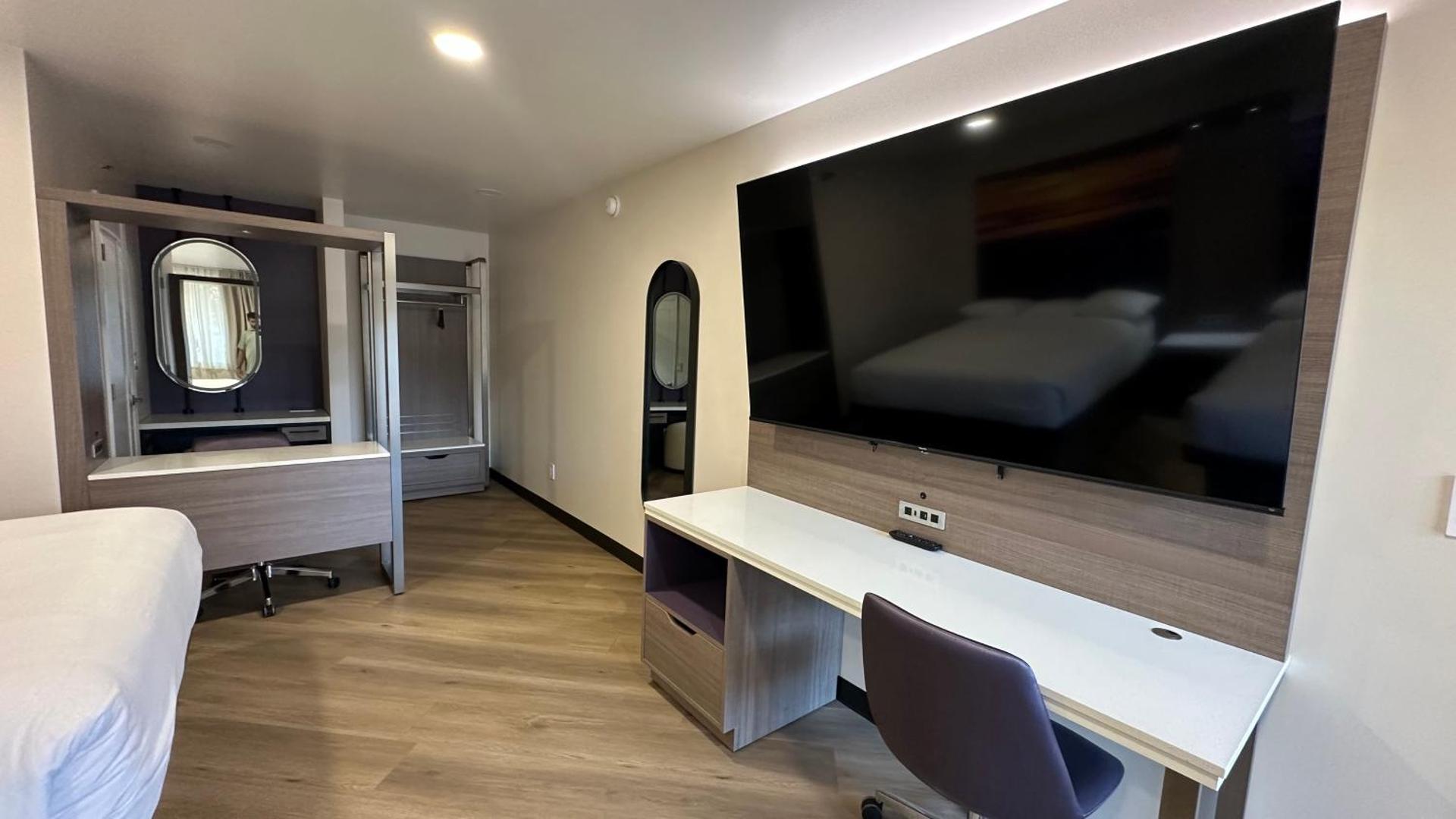 Costa Mesa Inn - Newport Beach Area