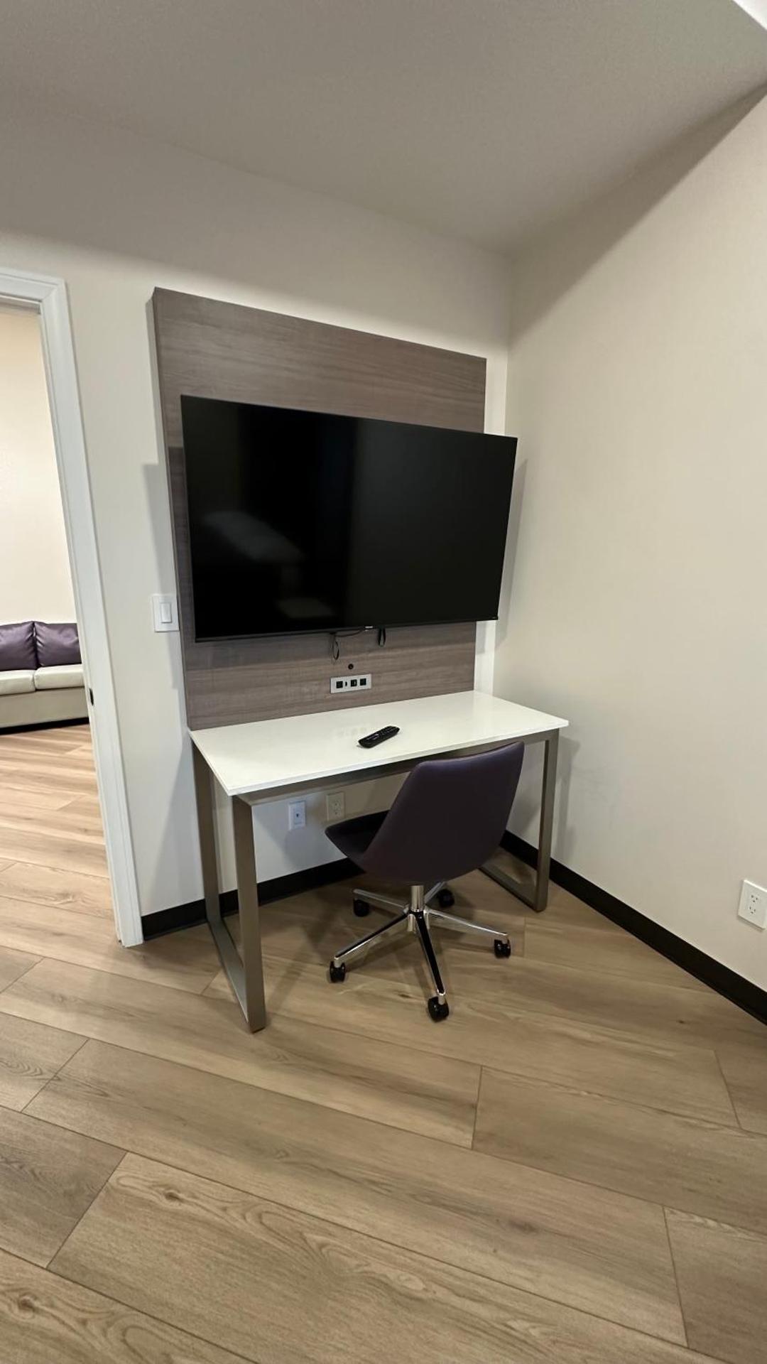 Costa Mesa Inn - Newport Beach Area