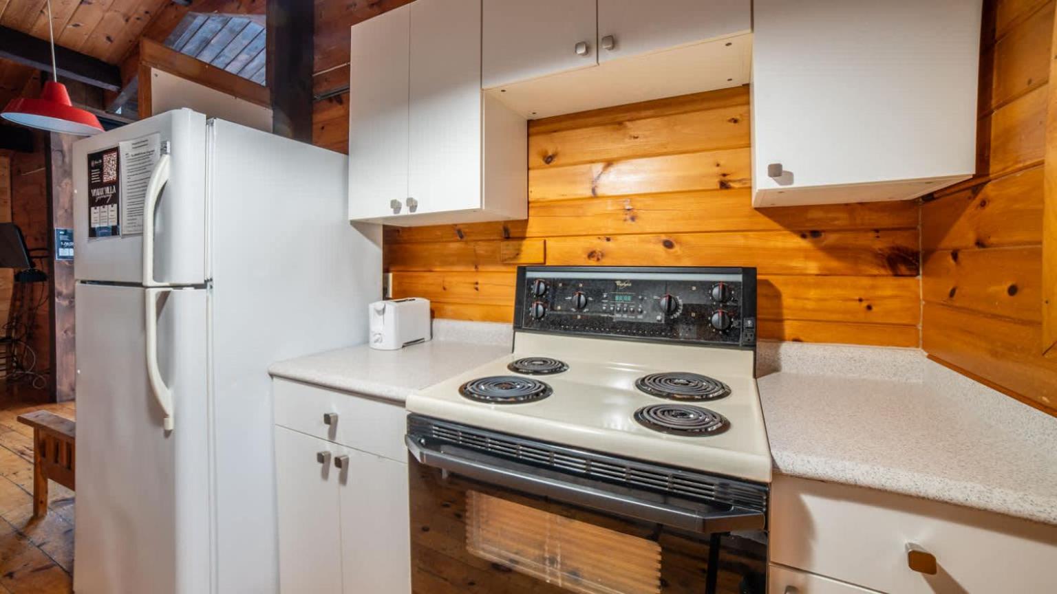 Muskoka Lakeview Cottage - Pier 100 #40