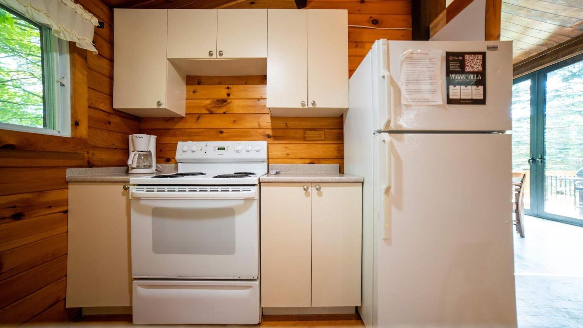 Lake Muskoka 3-bdrm Cottage - Pier 100 #70