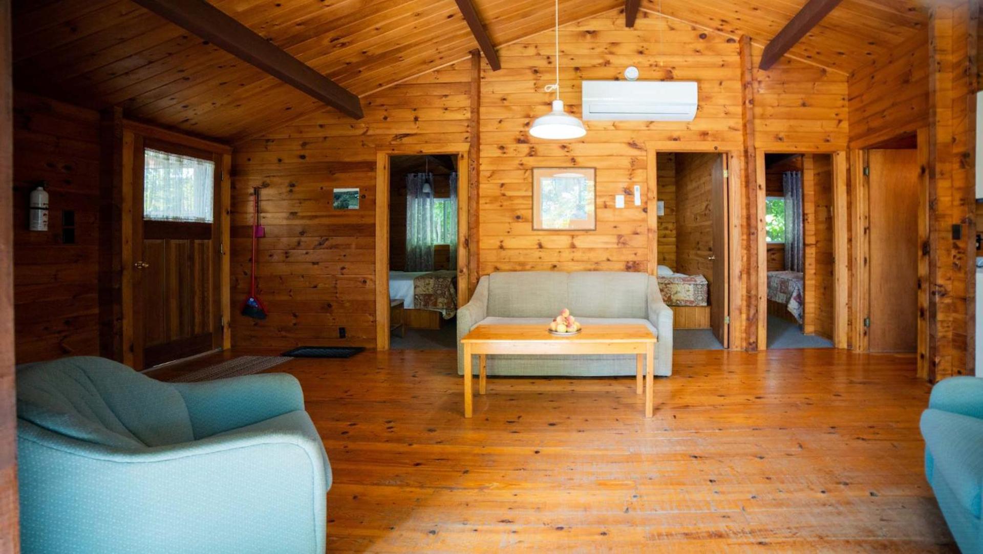 Lake Muskoka 3-bdrm Cottage - Pier 100 #70