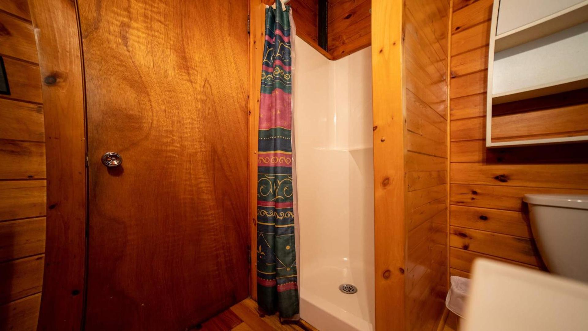 Lake Muskoka 3-bdrm Cottage - Pier 100 #70