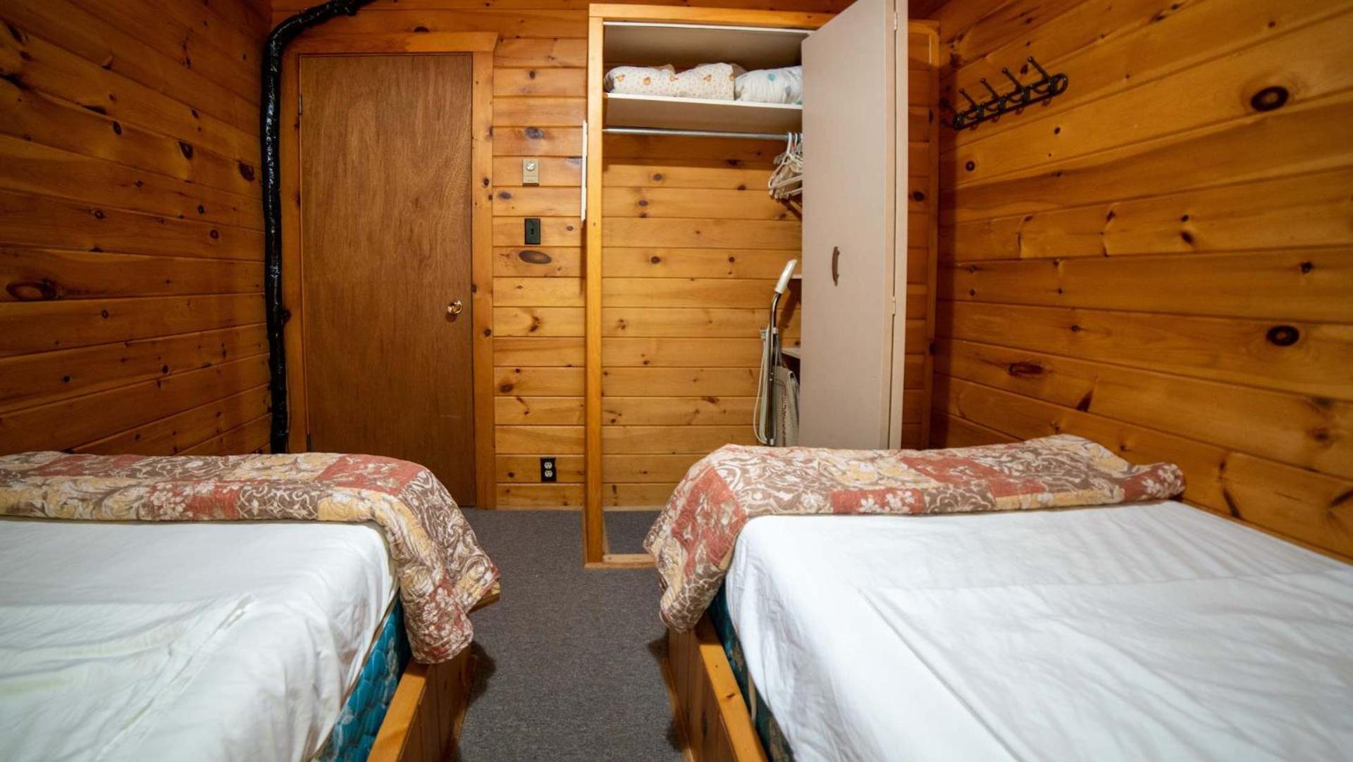 Lake Muskoka 3-bdrm Cottage - Pier 100 #70