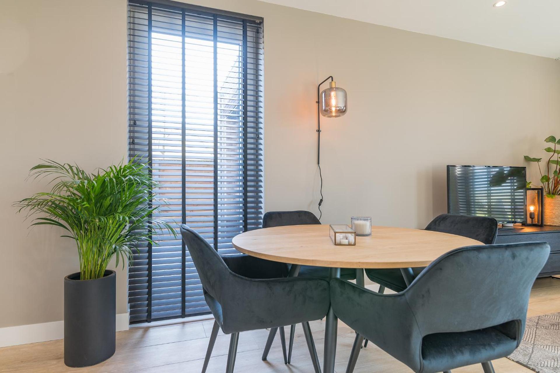 Luxe appartement dichtbij strand en zee, in het hart van de bollenstreek