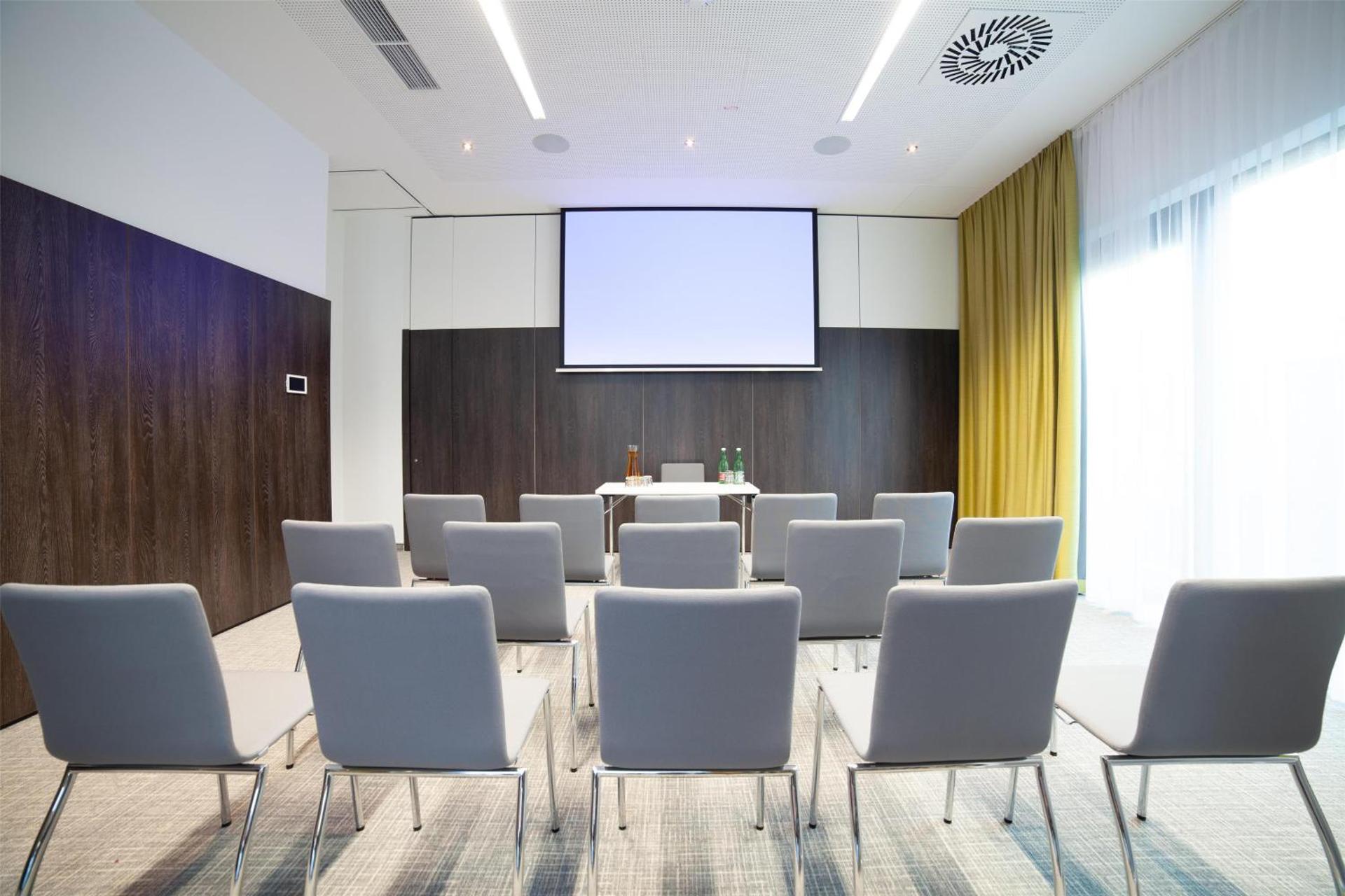 Meeting/conference room