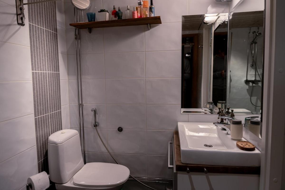 Rollo downtown apartment