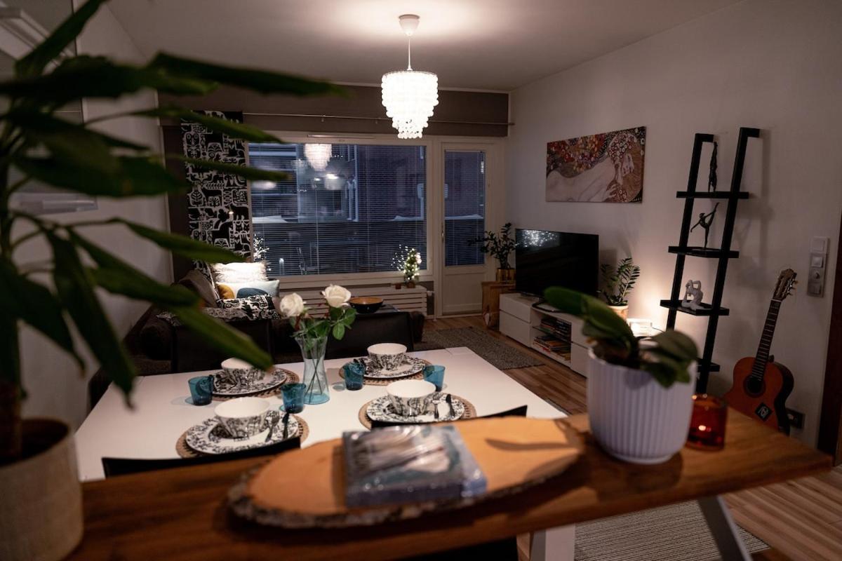 Rollo downtown apartment