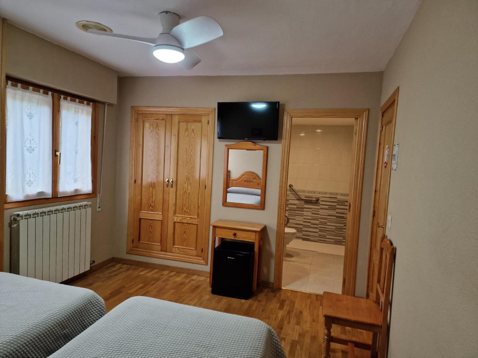 Hostal Valle De Tena