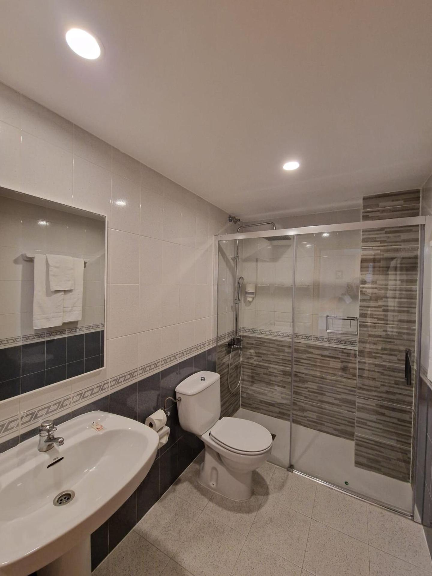 Hostal Valle De Tena