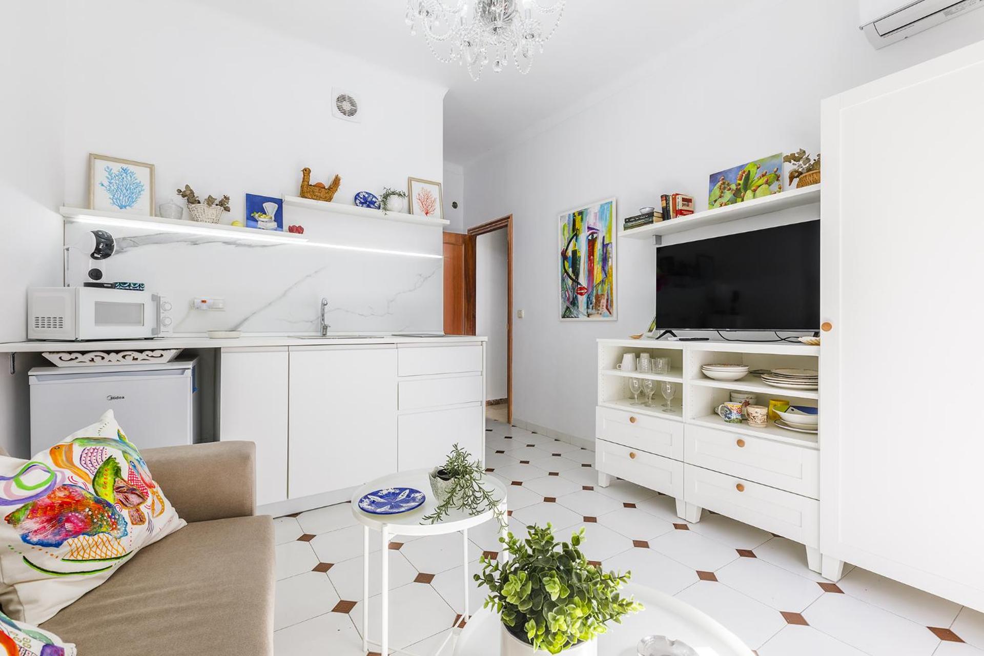 Casa Elodí, 3 beautiful apartments and 1 private studio in Sayalonga