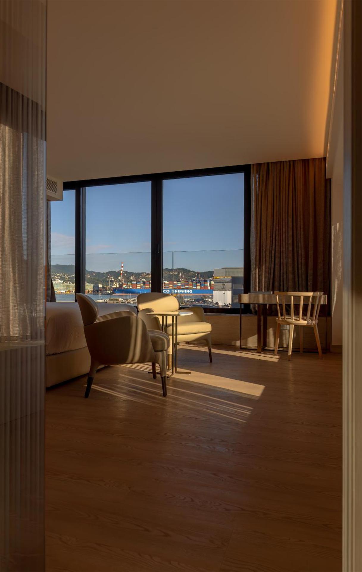 Porto Lotti Suite Hotel