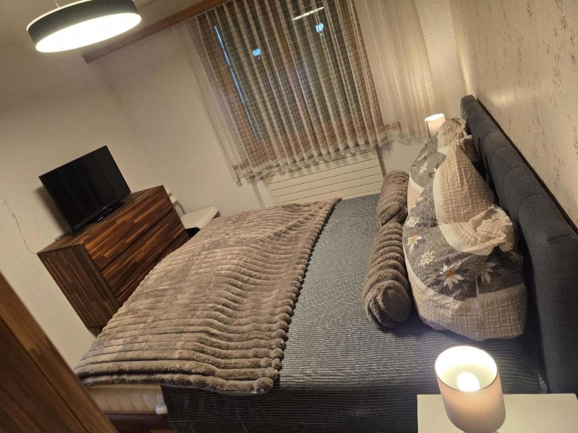 Apartment Gletscherhorn II - Tapia by Interhome