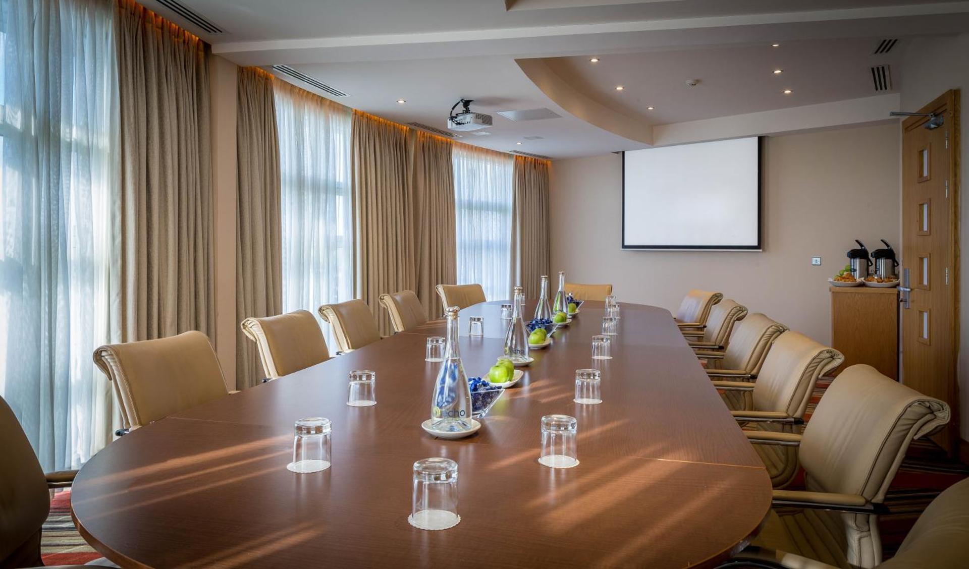 Meeting/conference room