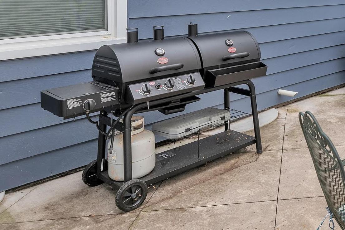 True Bed - and Breakfast! - made fresh by Grandma