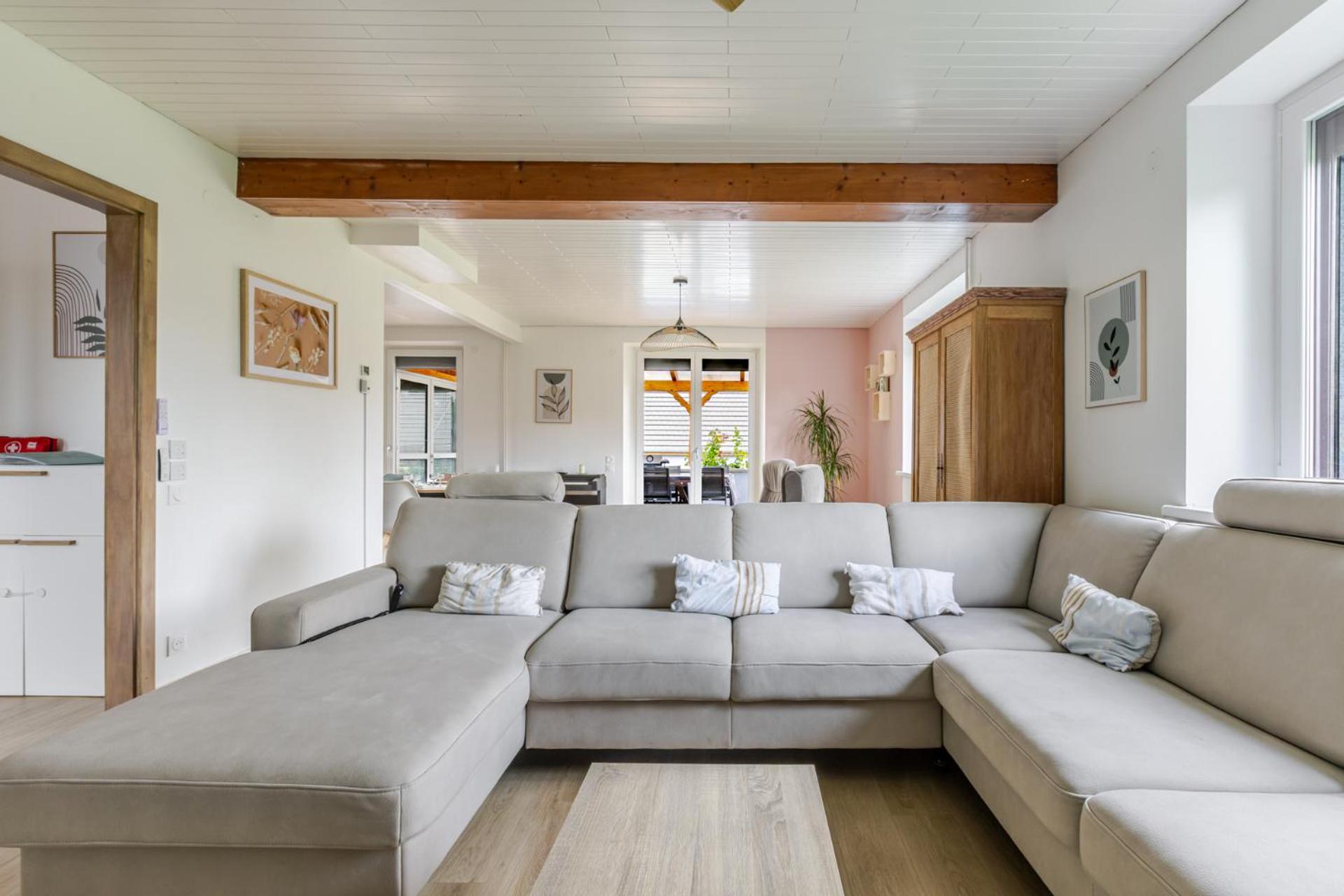 Communal lounge/ TV room