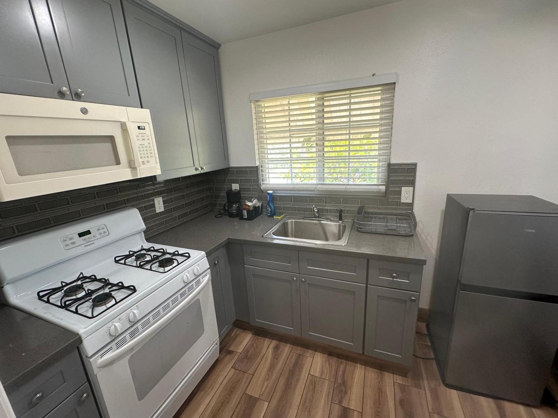 Town and Country Inn