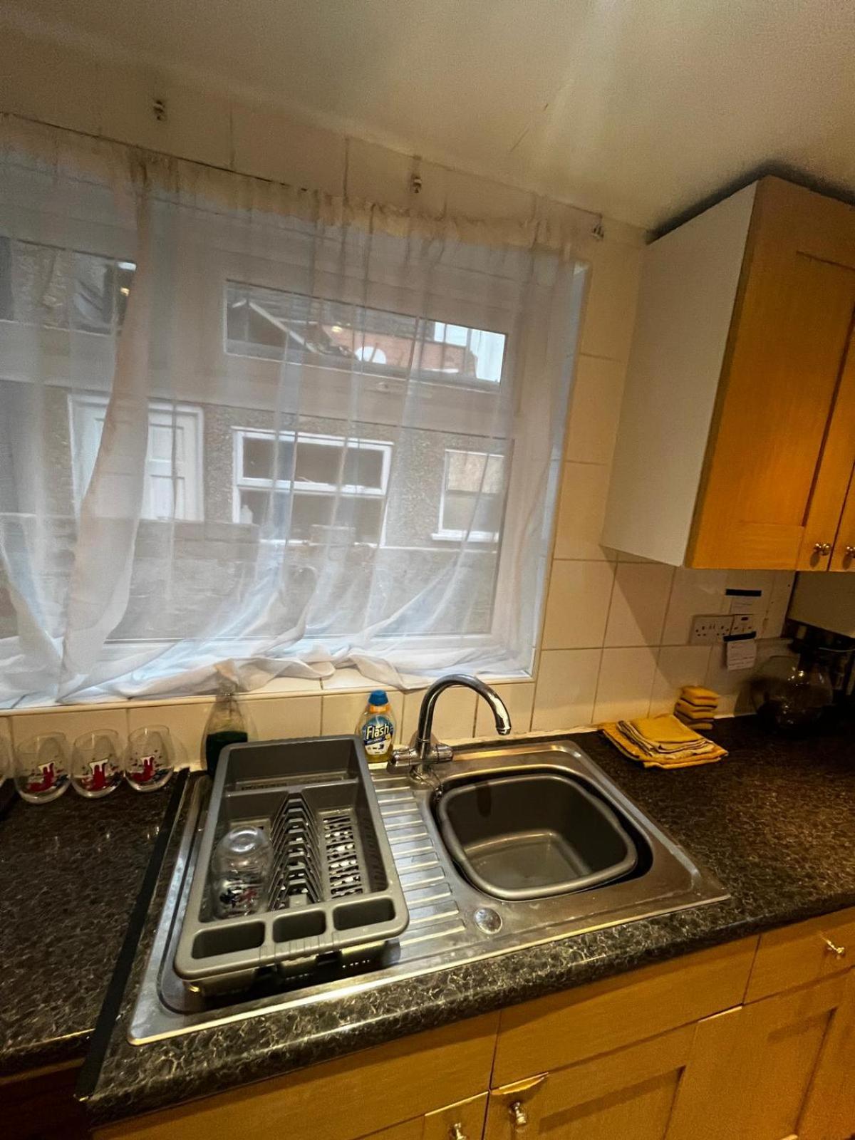 close to stadium and the beach 2 bed groundfloor,sky Netflix