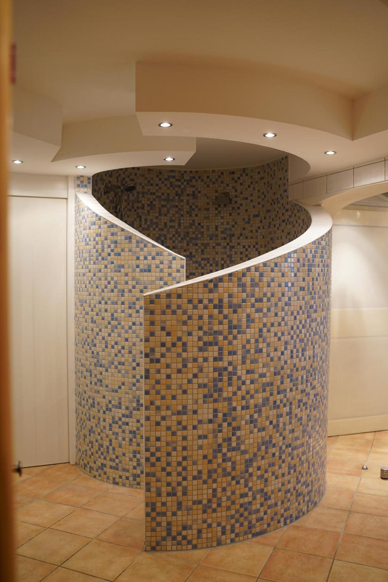 Spa and wellness centre/facilities