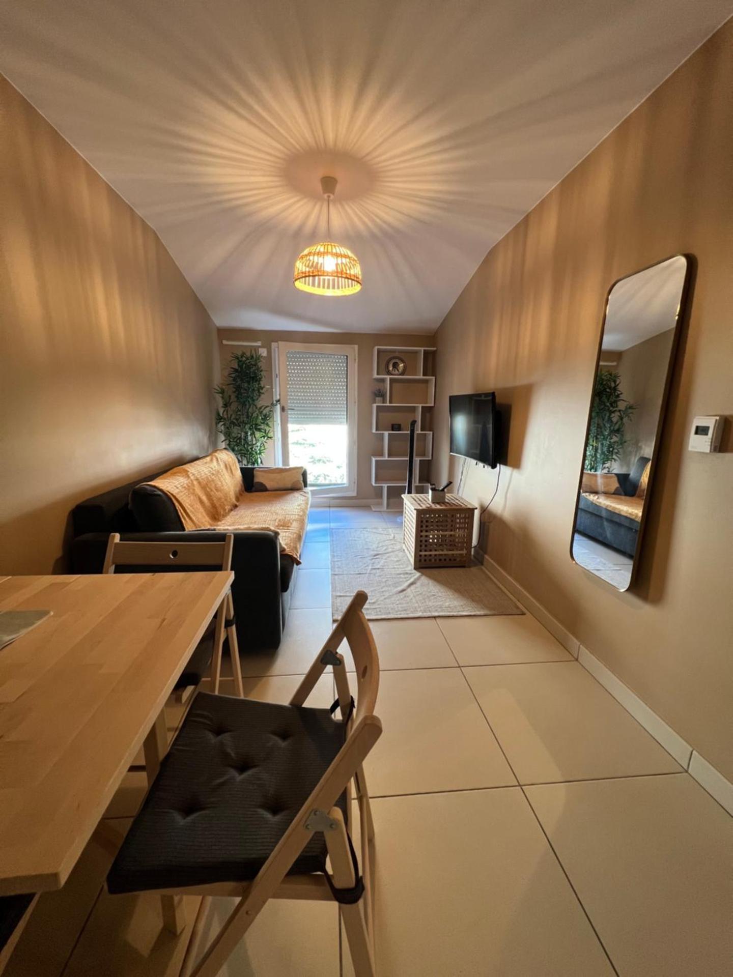 Communal lounge/ TV room