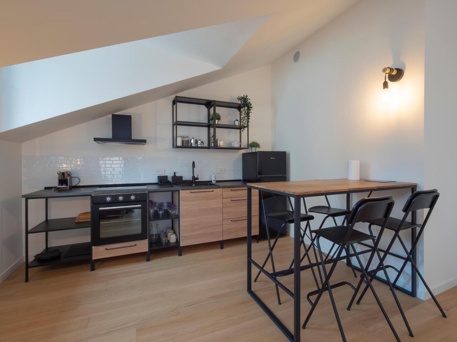 Xenia Milano - 2rooms apt in Via Petrella 4 E