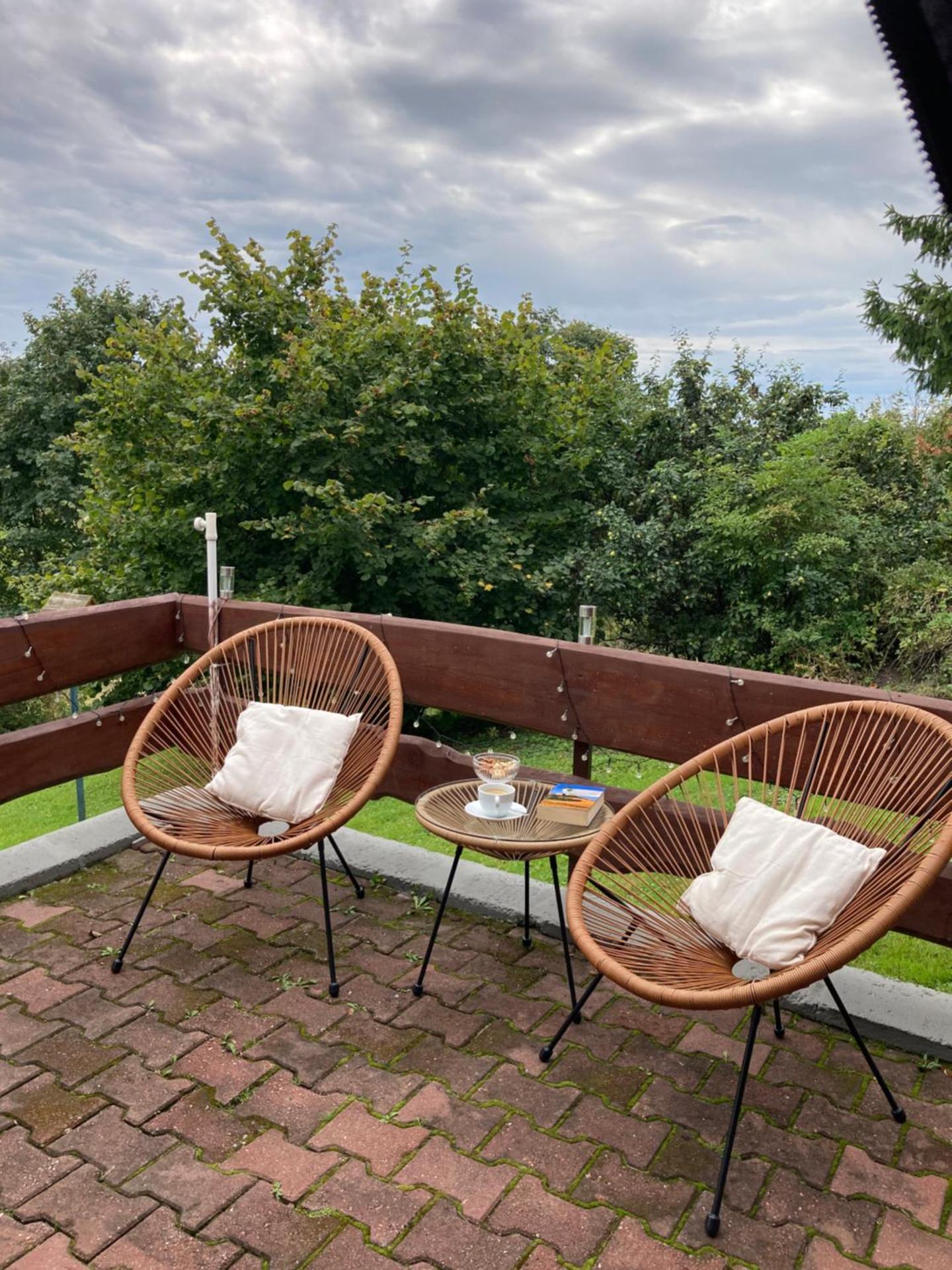 Dom w Sadzie Frydrychówka