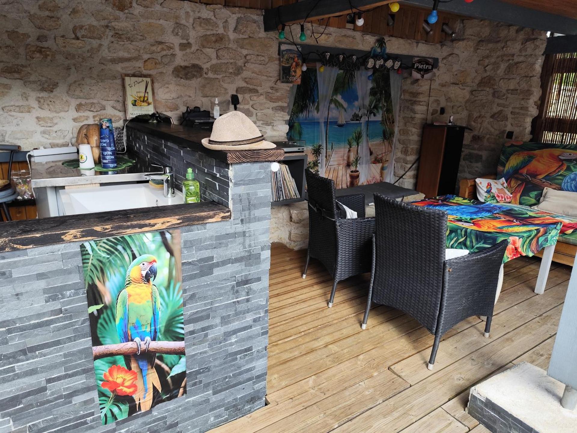 Gîtelabaronnaise avec piscine chauffée prés parc Asterix