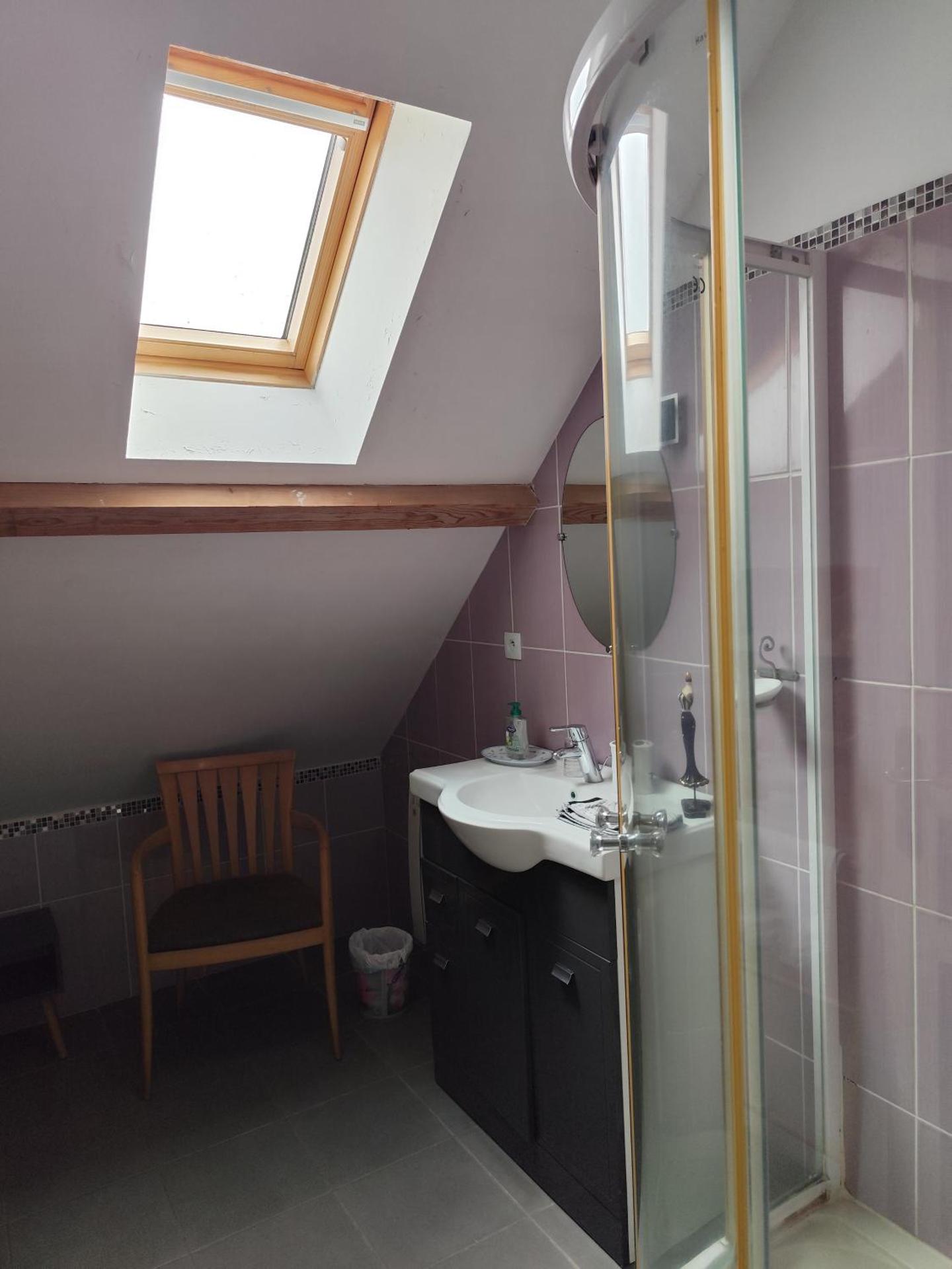 Gîtelabaronnaise avec piscine chauffée prés parc Asterix