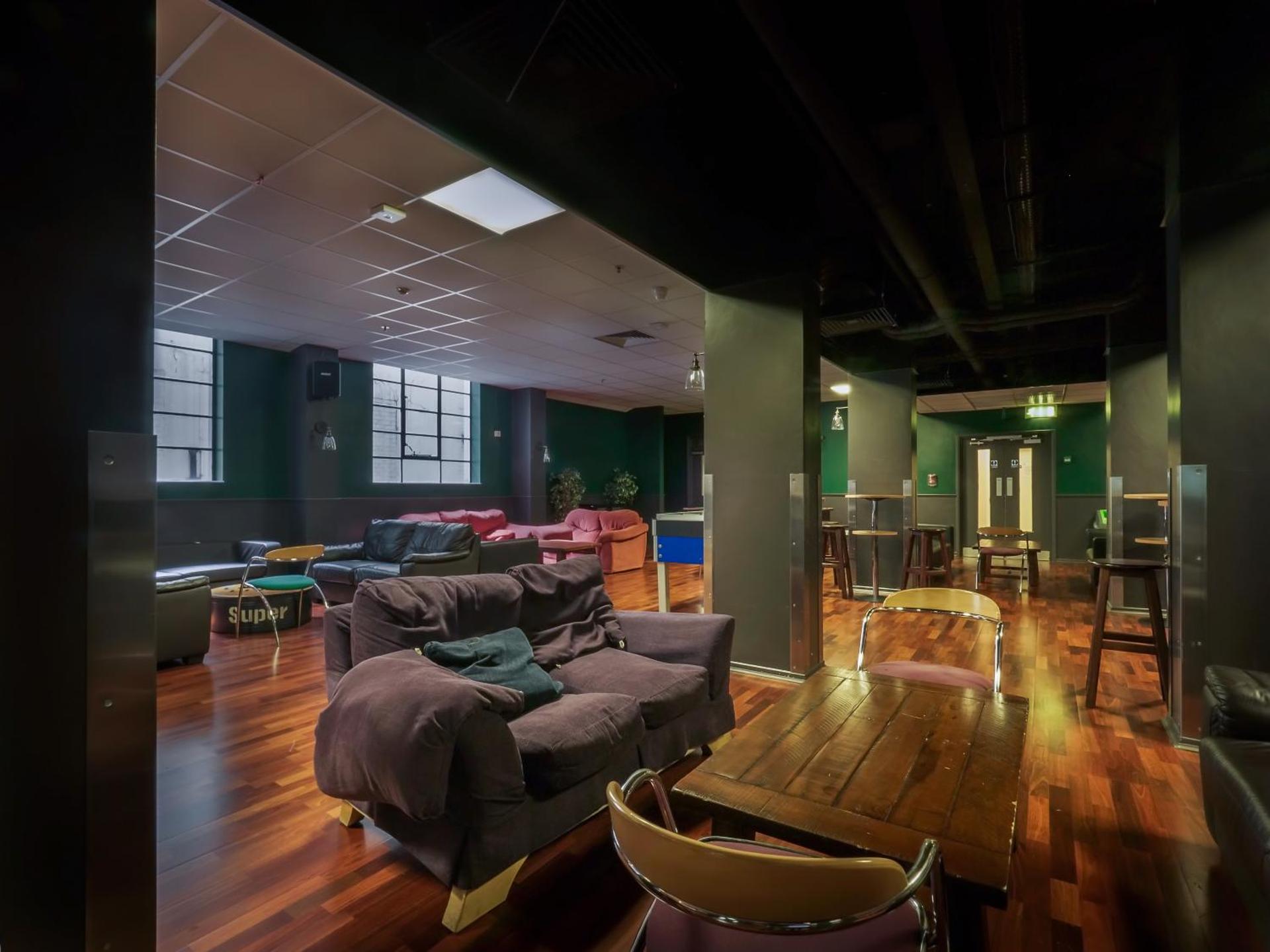 Communal lounge/ TV room