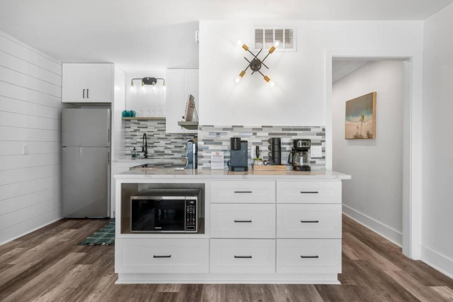 Summit 808 - Luxury Beach Resort Condo 1-6 People