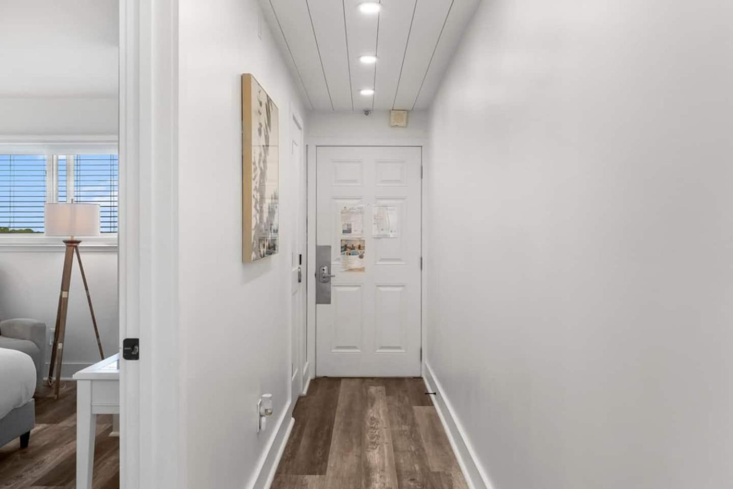 Summit 808 - Luxury Beach Resort Condo 1-6 People