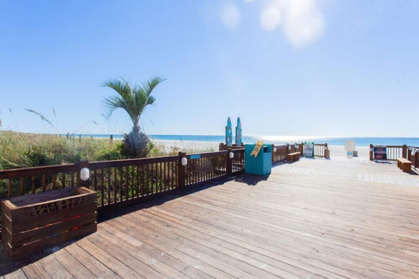 Summit 808 - Luxury Beach Resort Condo 1-6 People