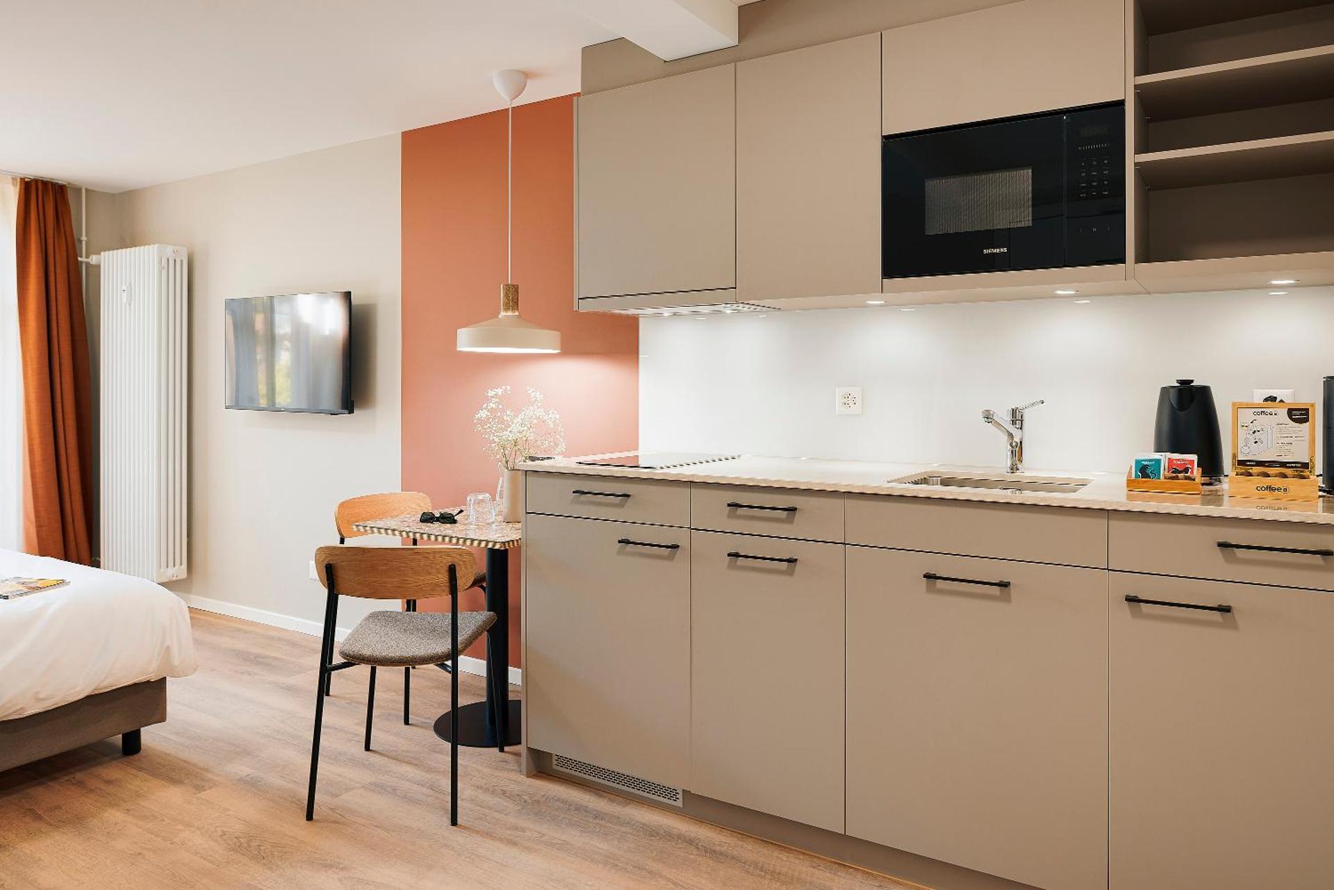 Kitchen or kitchenette