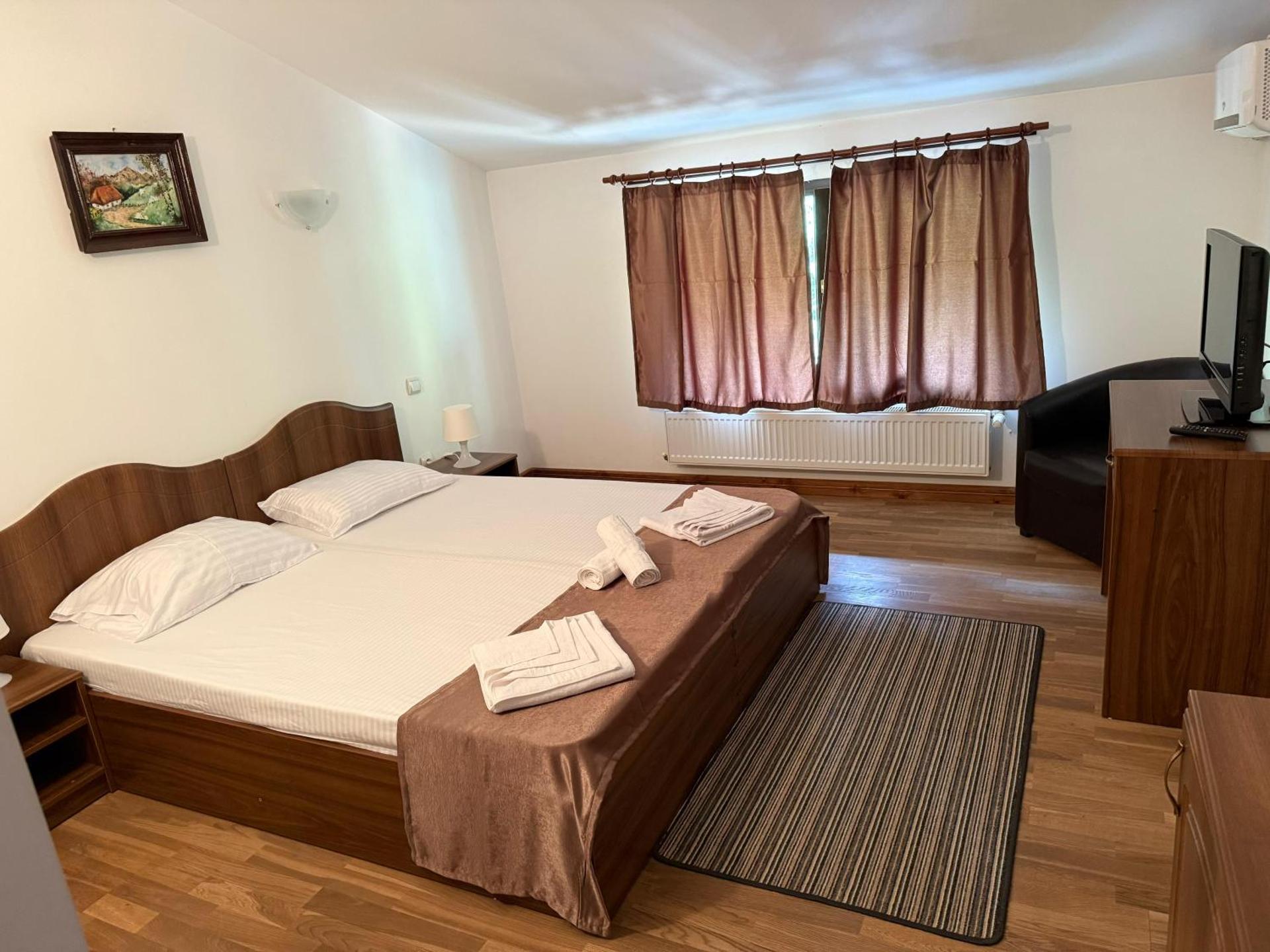 Pensiunea Restaurant Casa Lacului