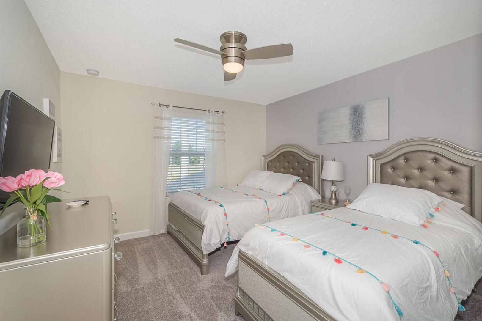 Stunning Townhouses 5 Minutes away Disney!