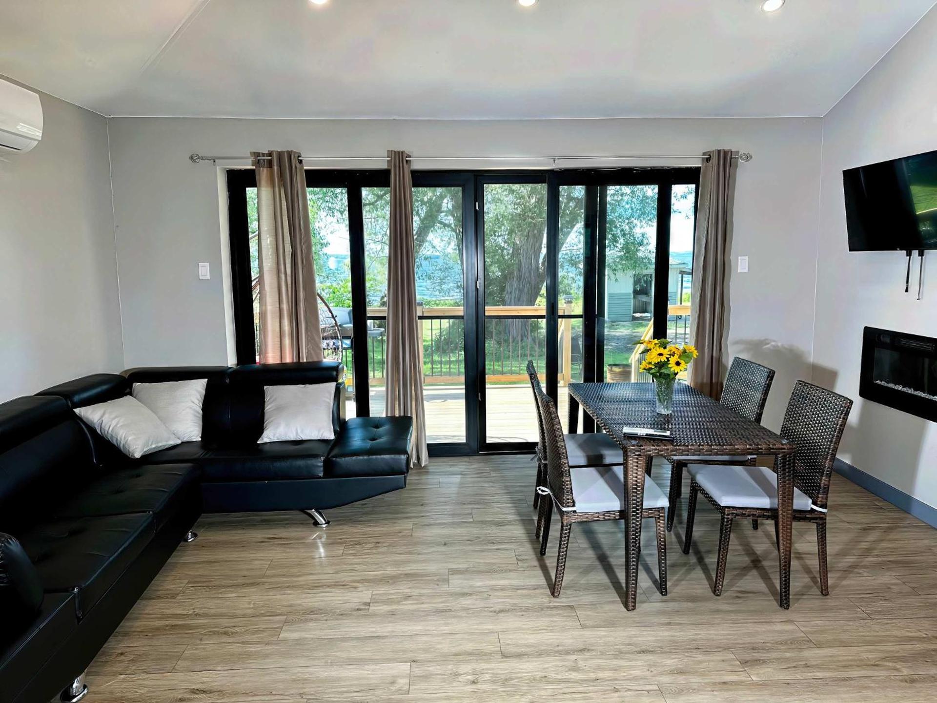 2-bedroom Lake Front Cottage in Harwood ON #2