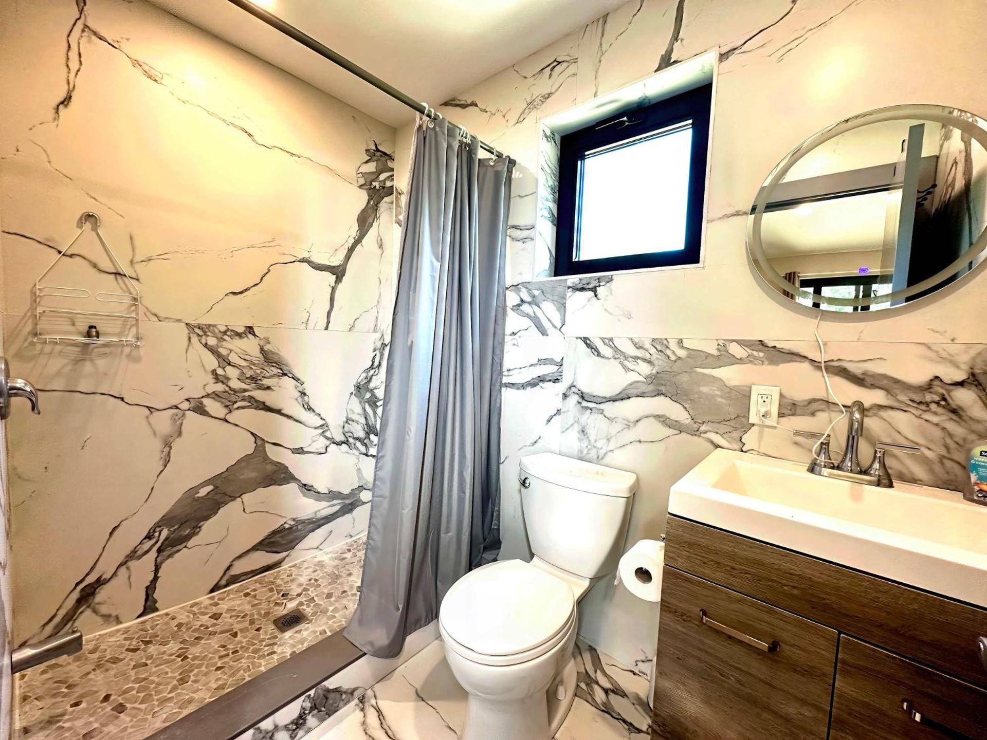 2-bedroom Lake Front Cottage in Harwood ON #4