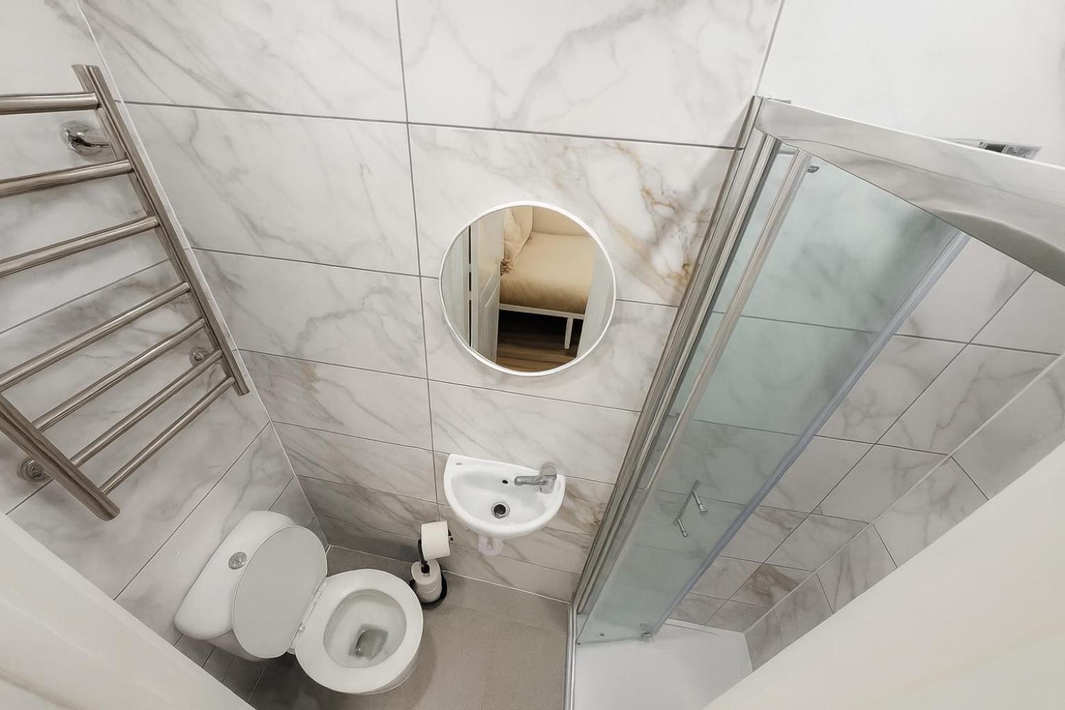 Clapton City Link Self Contained Studios Modern & Private Self Check-in 15 Min to Central London