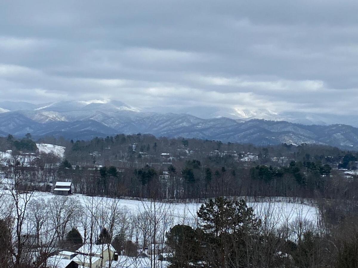 Bee Our Guest Mountain Top Glamping