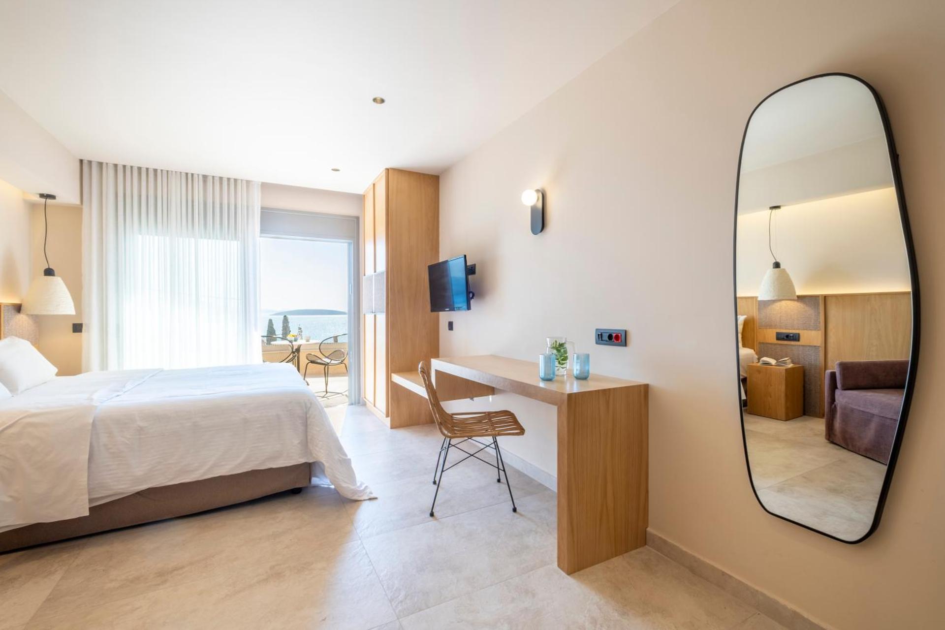 Standard Triple Studio