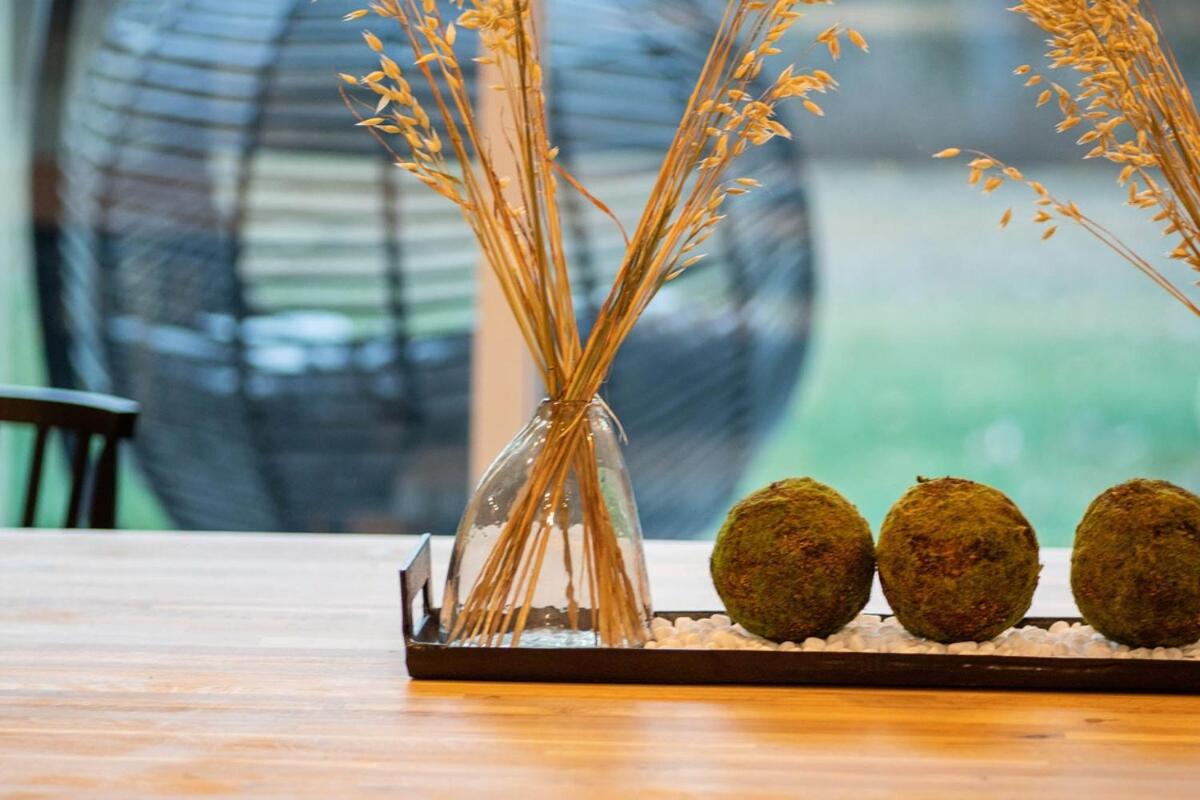 Catskill MNTN Escape 5 BR 3 bath Villa Hot Tub Fire Pit Best Group Stay