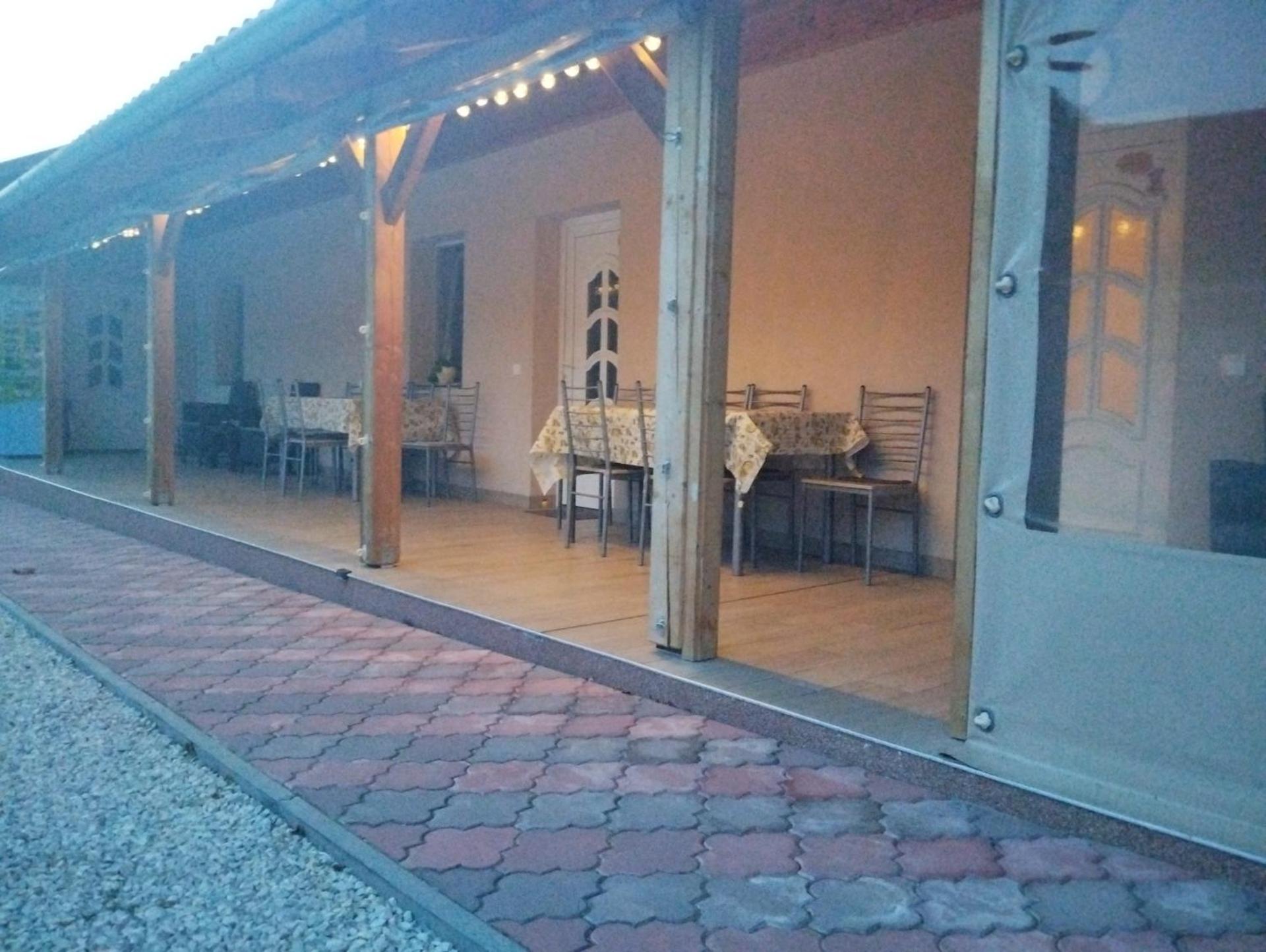 Kamilla Apartmanház Somogyudvarhely OLYANMINTOTTHONCSAKMÉGJOBB