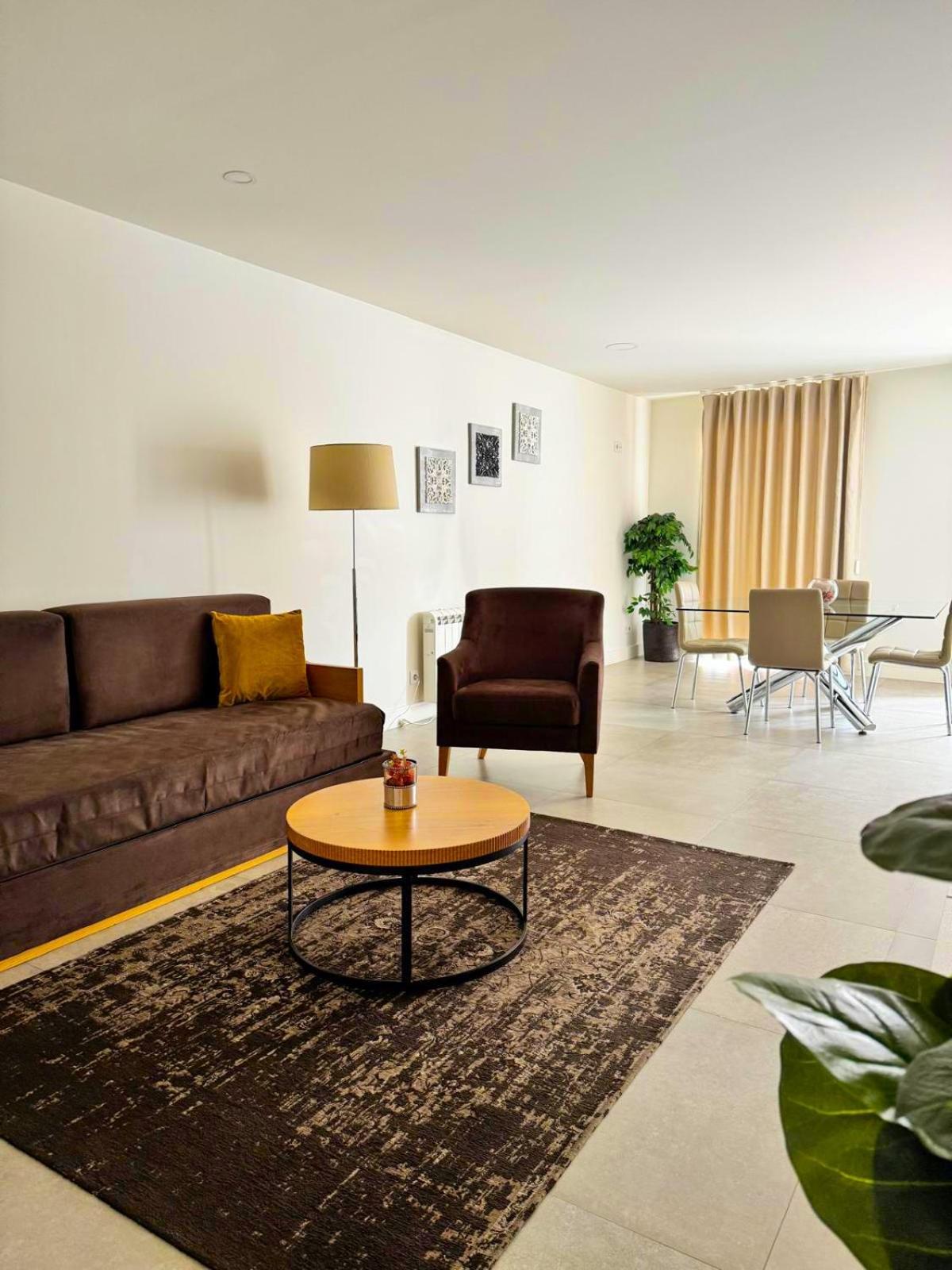 One-Bedroom Apartment with Terrace