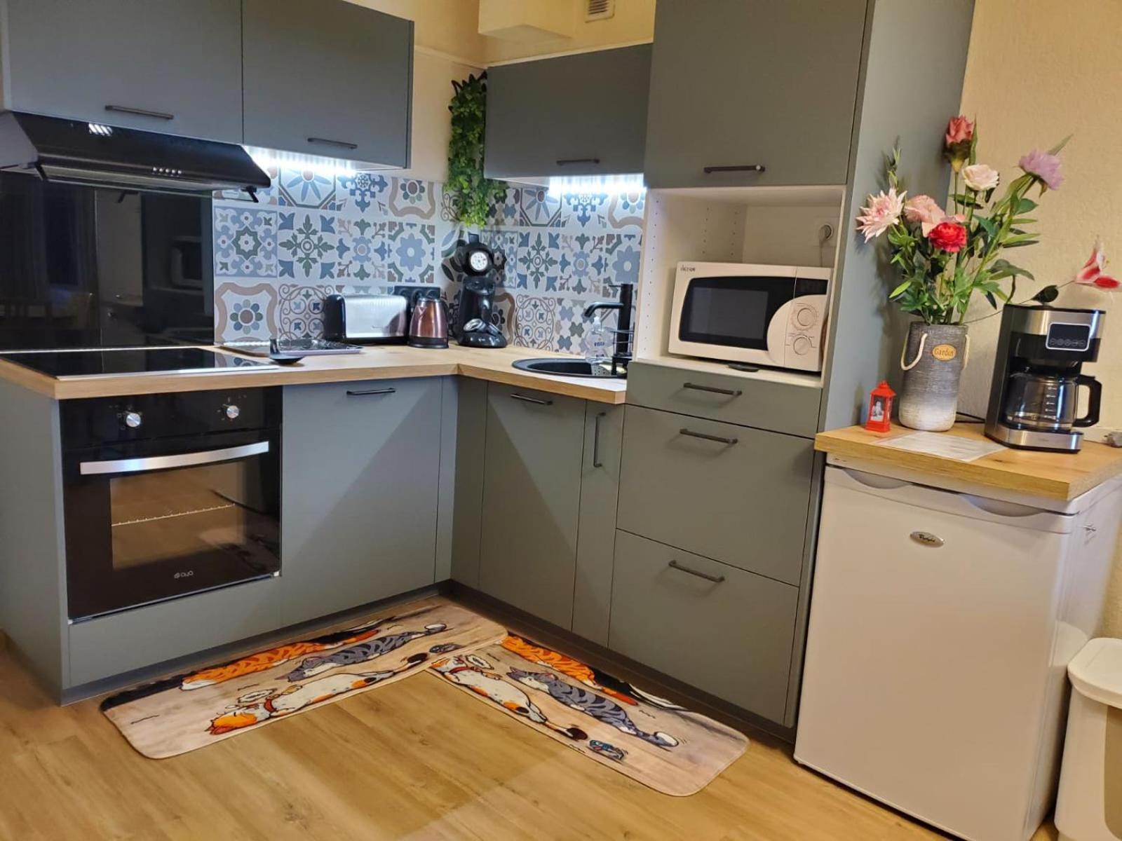 Coffee/tea facilities