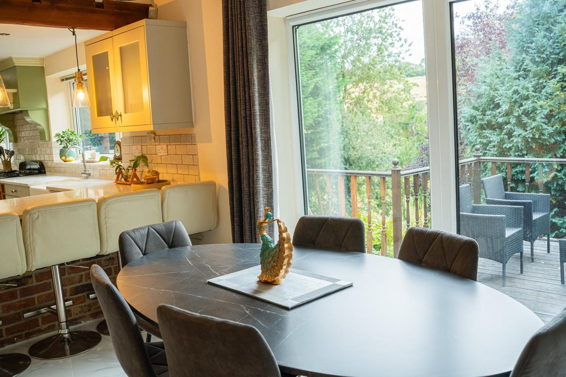 4-Bed House in Wetherby sleeps 8 near York